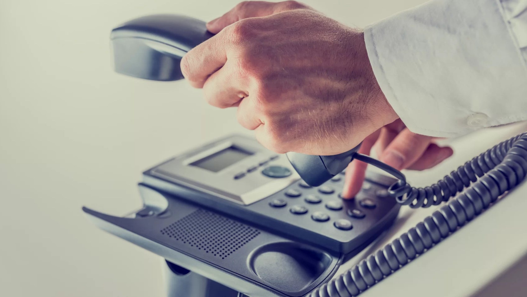 Should I Get a Local or Toll-Free Business Number for My Business?